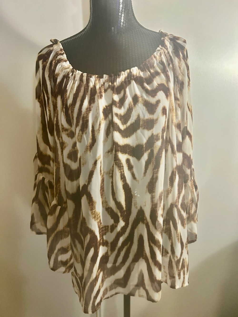 Boston Proper On/Off the Shoulder Animal-Print Peasant Top